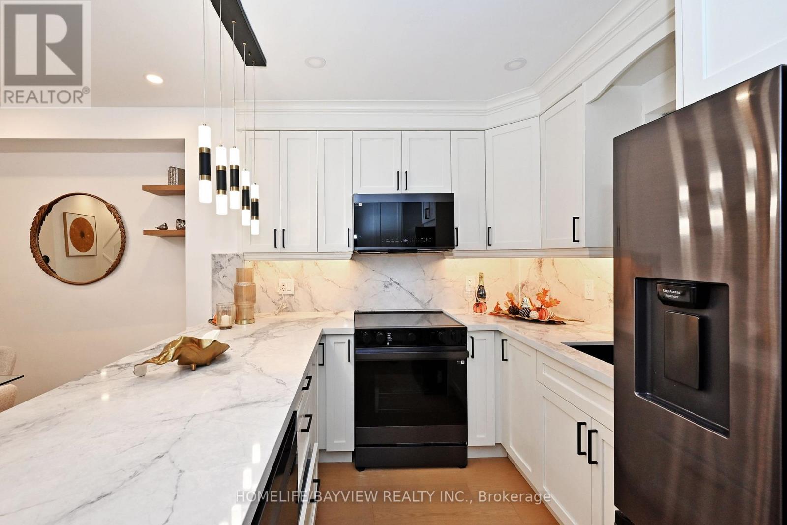 286 Springdale Boulevard, Toronto, Ontario  M4C 2A2 - Photo 17 - E12451551