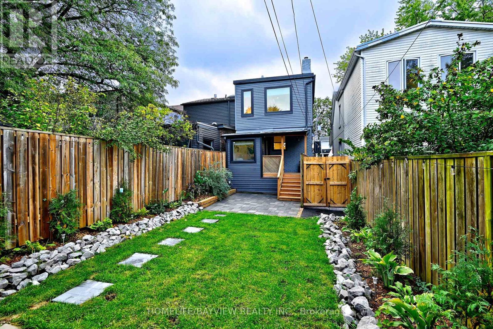 286 Springdale Boulevard, Toronto, Ontario  M4C 2A2 - Photo 47 - E12451551