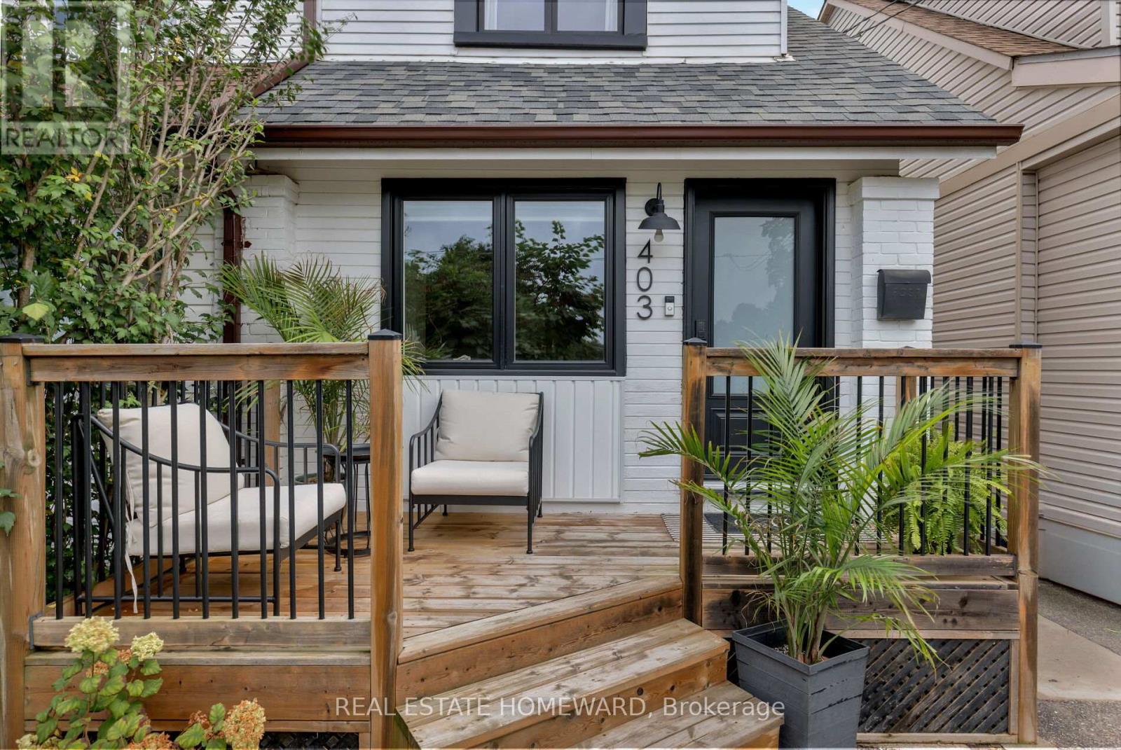 403 Scarborough Road, Toronto, Ontario  M4E 3N1 - Photo 2 - E12451553