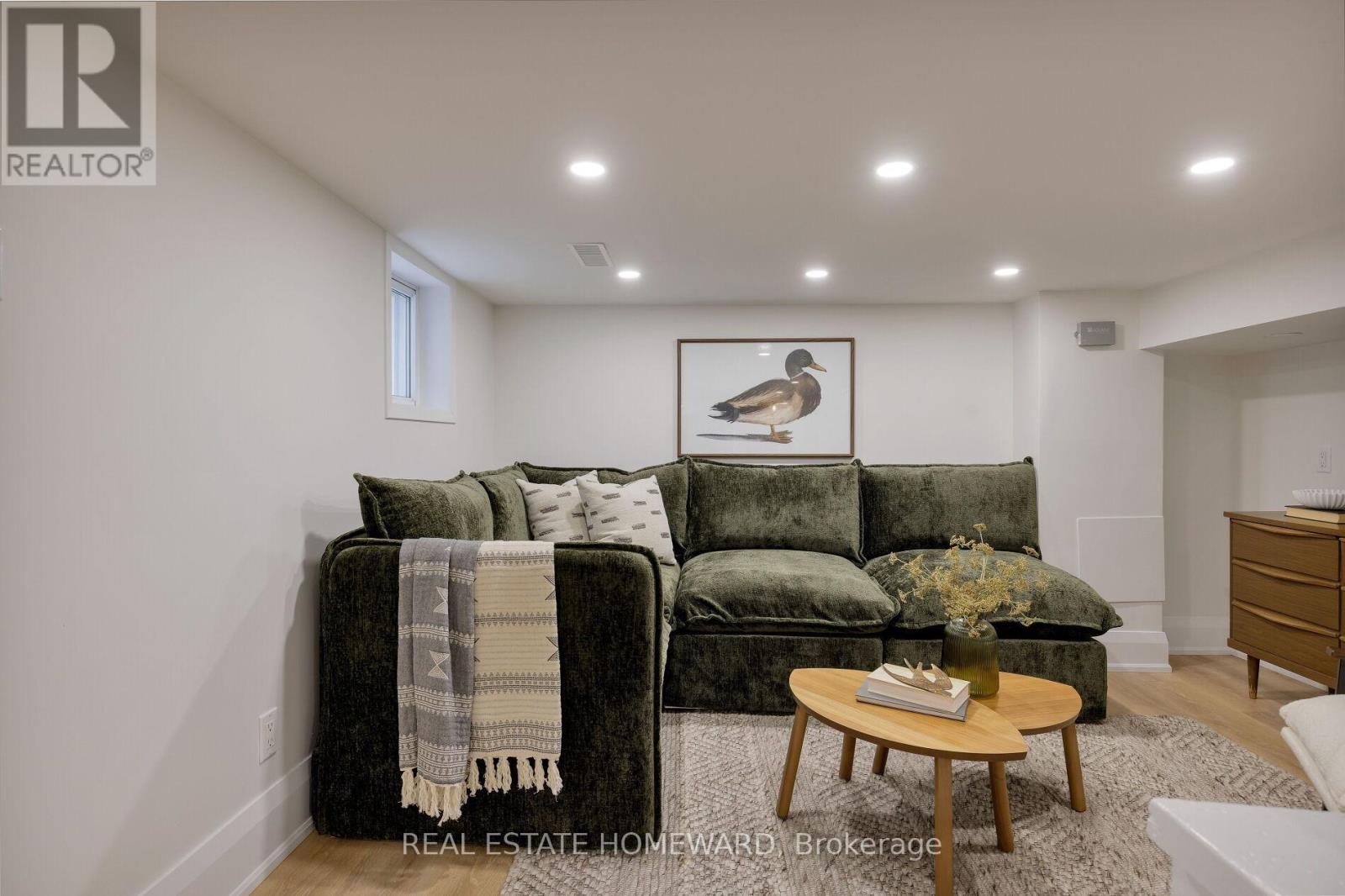 403 Scarborough Road, Toronto, Ontario  M4E 3N1 - Photo 32 - E12451553