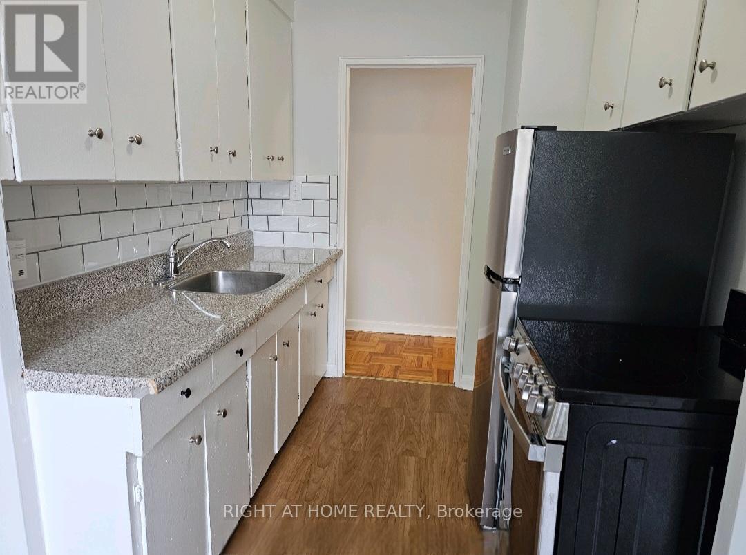 203 - 20 Cosburn Avenue, Toronto, Ontario  M4K 2E7 - Photo 11 - E12451632