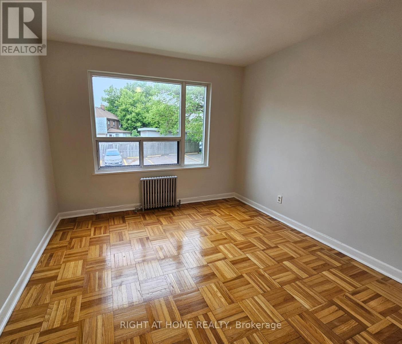 203 - 20 Cosburn Avenue, Toronto, Ontario  M4K 2E7 - Photo 21 - E12451632
