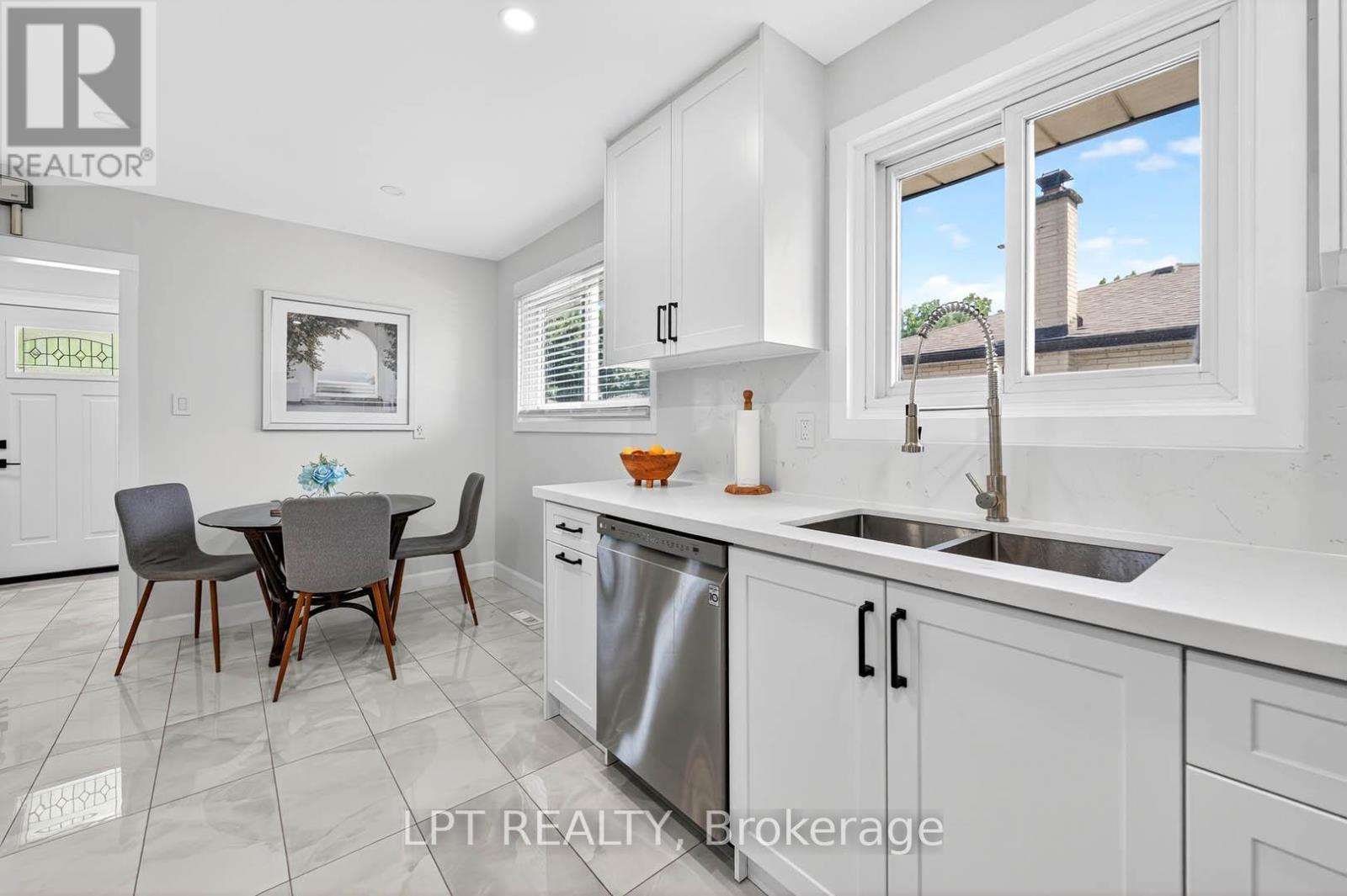 918 Walton Boulevard, Whitby, Ontario  L1N 3G5 - Photo 14 - E12451699
