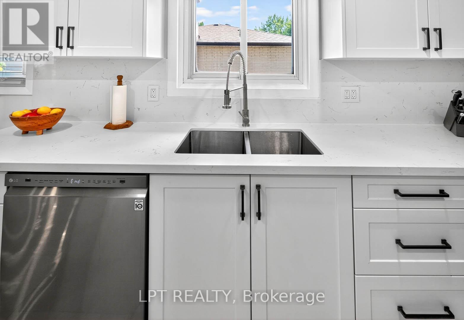 918 Walton Boulevard, Whitby, Ontario  L1N 3G5 - Photo 16 - E12451699