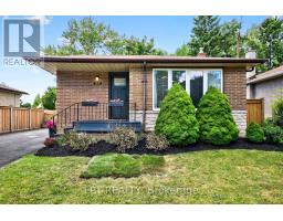 918 Walton Boulevard, Whitby (Williamsburg), Ca