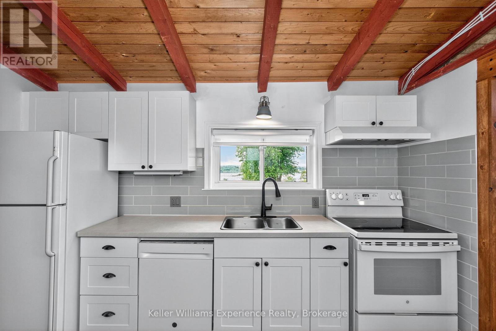 681 Mcmurtry Road, Midland, Ontario  L4R 0B9 - Photo 10 - S12451716