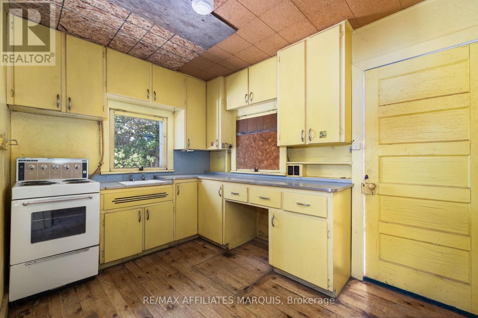 6 R9 (Rideau Ferry) Road, Rideau Lakes, Ontario  K0G 1L0 - Photo 4 - X12443108