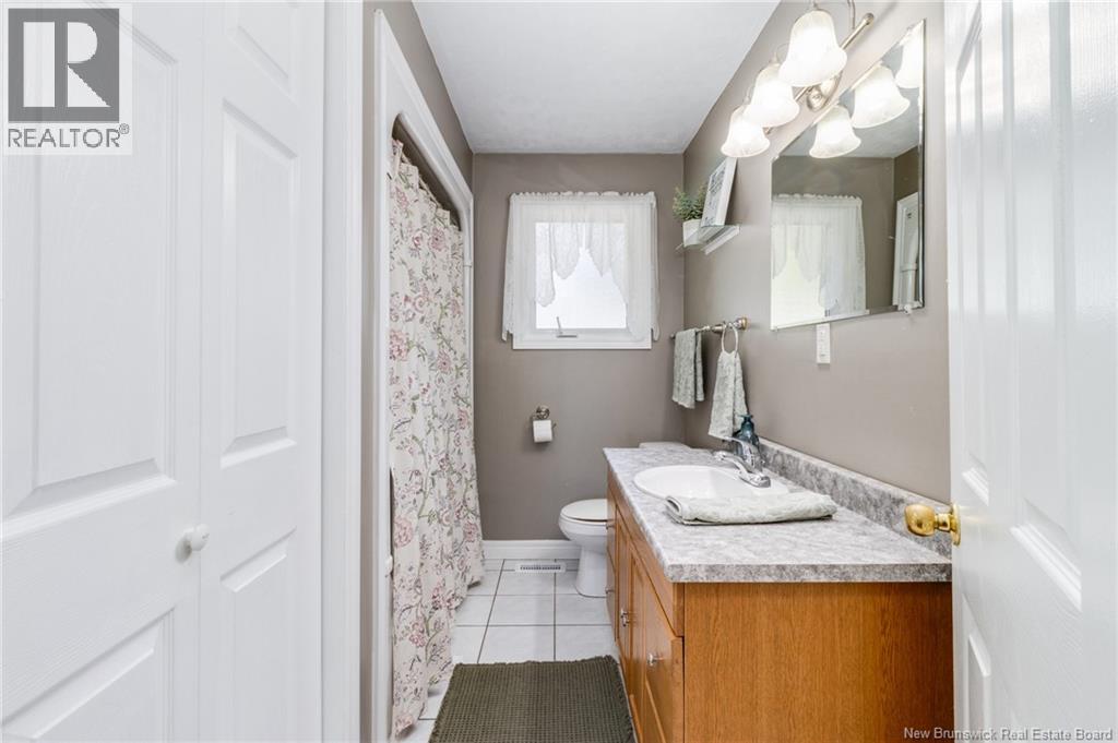 31 Finnamore Street, Oromocto, New Brunswick  E2V 2J9 - Photo 21 - NB128085