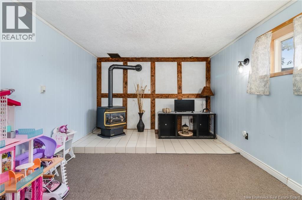 31 Finnamore Street, Oromocto, New Brunswick  E2V 2J9 - Photo 26 - NB128085