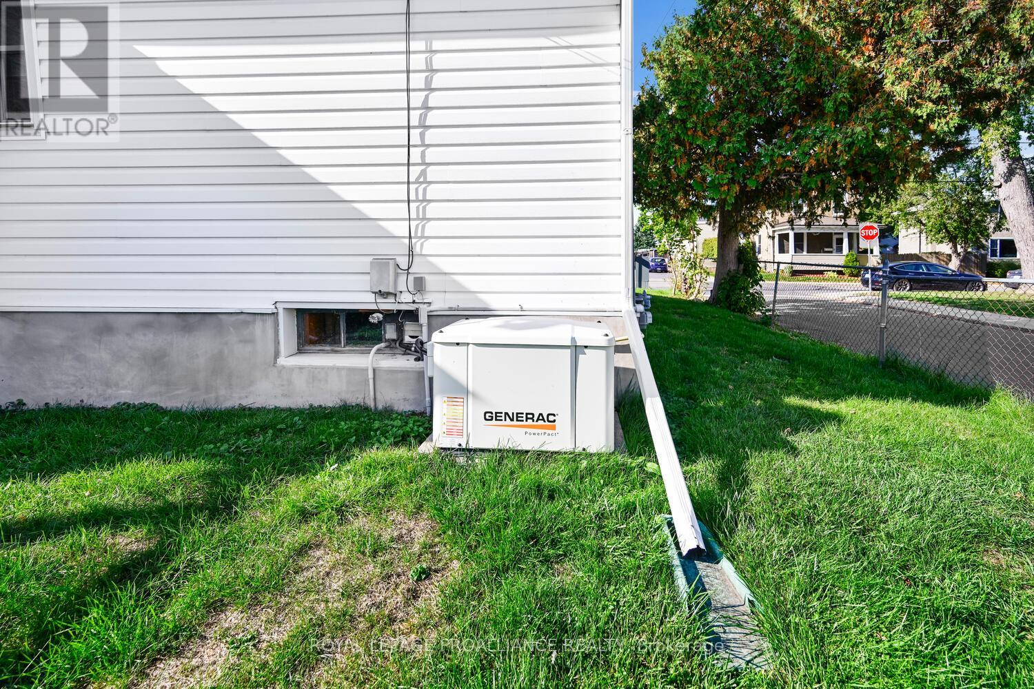 187 James Street E, Brockville, Ontario  K6V 1L4 - Photo 23 - X12451773