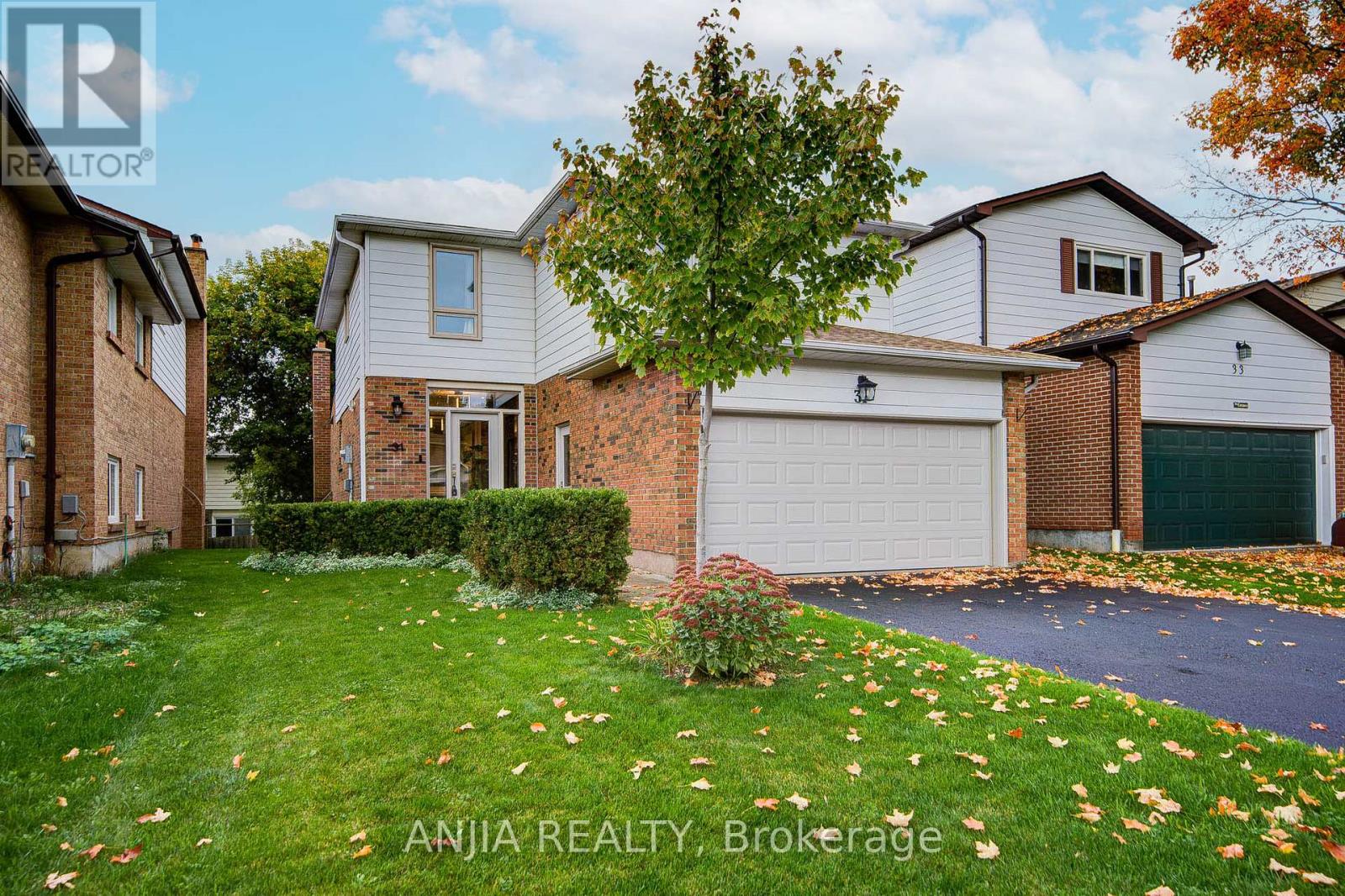 31 Holm Crescent, Markham (Aileen-Willowbrook), Ontario  L3T 5M4 - Photo 1 - N12451543