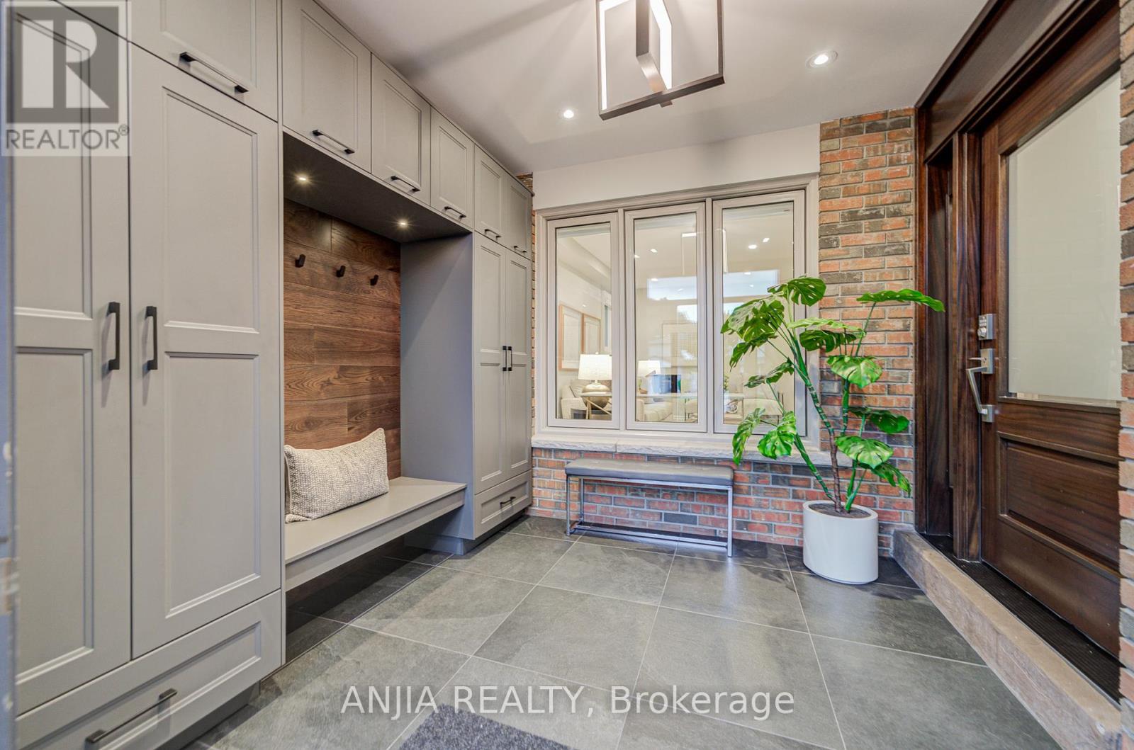 31 Holm Crescent, Markham (Aileen-Willowbrook), Ontario  L3T 5M4 - Photo 11 - N12451543
