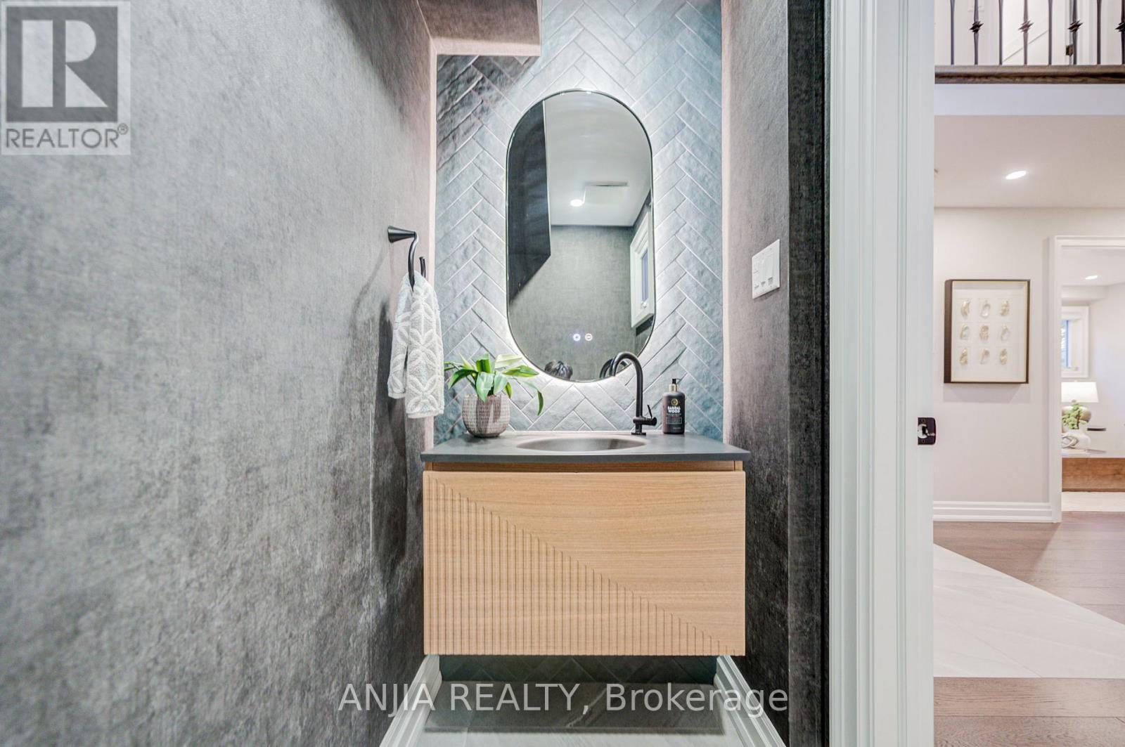 31 Holm Crescent, Markham (Aileen-Willowbrook), Ontario  L3T 5M4 - Photo 35 - N12451543