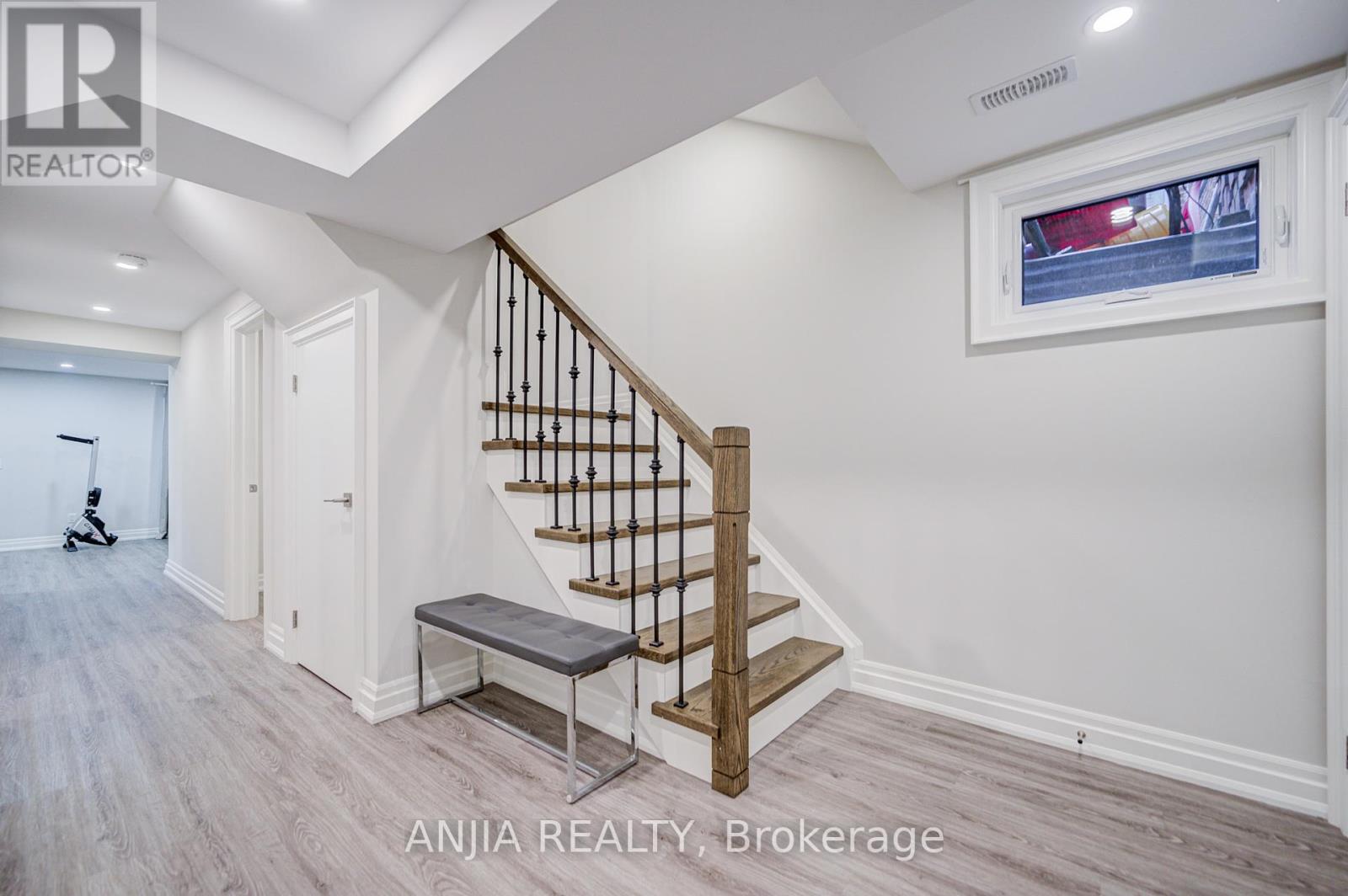 31 Holm Crescent, Markham (Aileen-Willowbrook), Ontario  L3T 5M4 - Photo 37 - N12451543