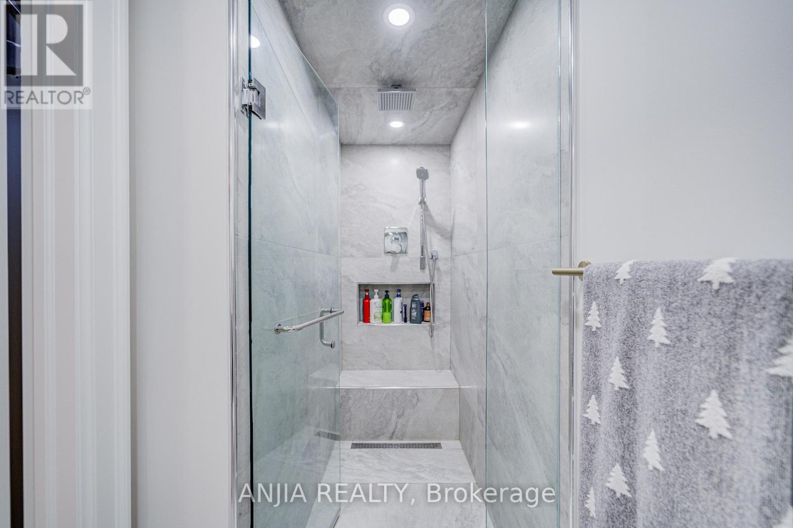 31 Holm Crescent, Markham (Aileen-Willowbrook), Ontario  L3T 5M4 - Photo 39 - N12451543