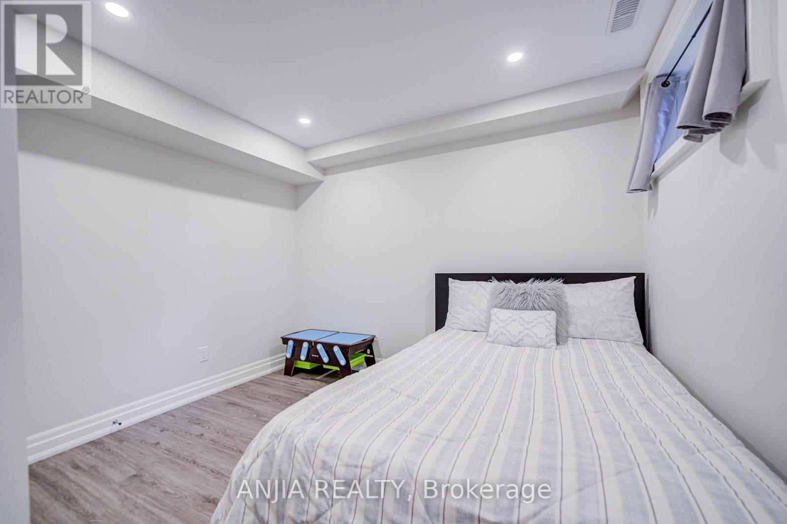 31 Holm Crescent, Markham (Aileen-Willowbrook), Ontario  L3T 5M4 - Photo 41 - N12451543