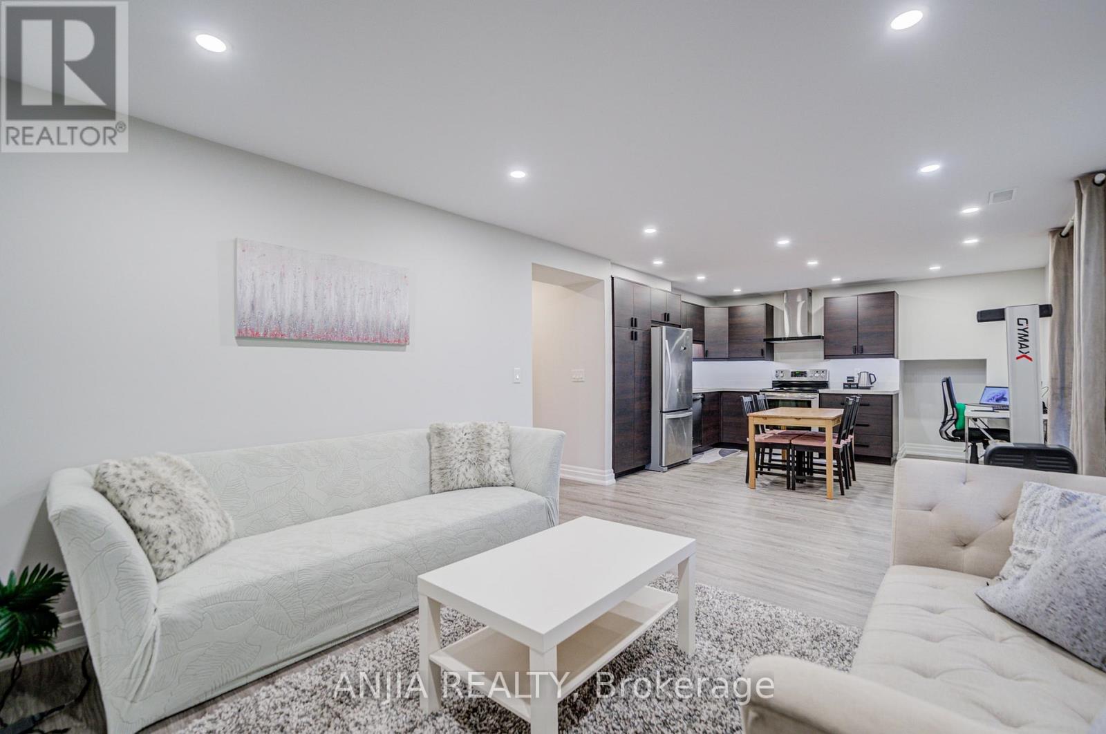 31 Holm Crescent, Markham (Aileen-Willowbrook), Ontario  L3T 5M4 - Photo 44 - N12451543