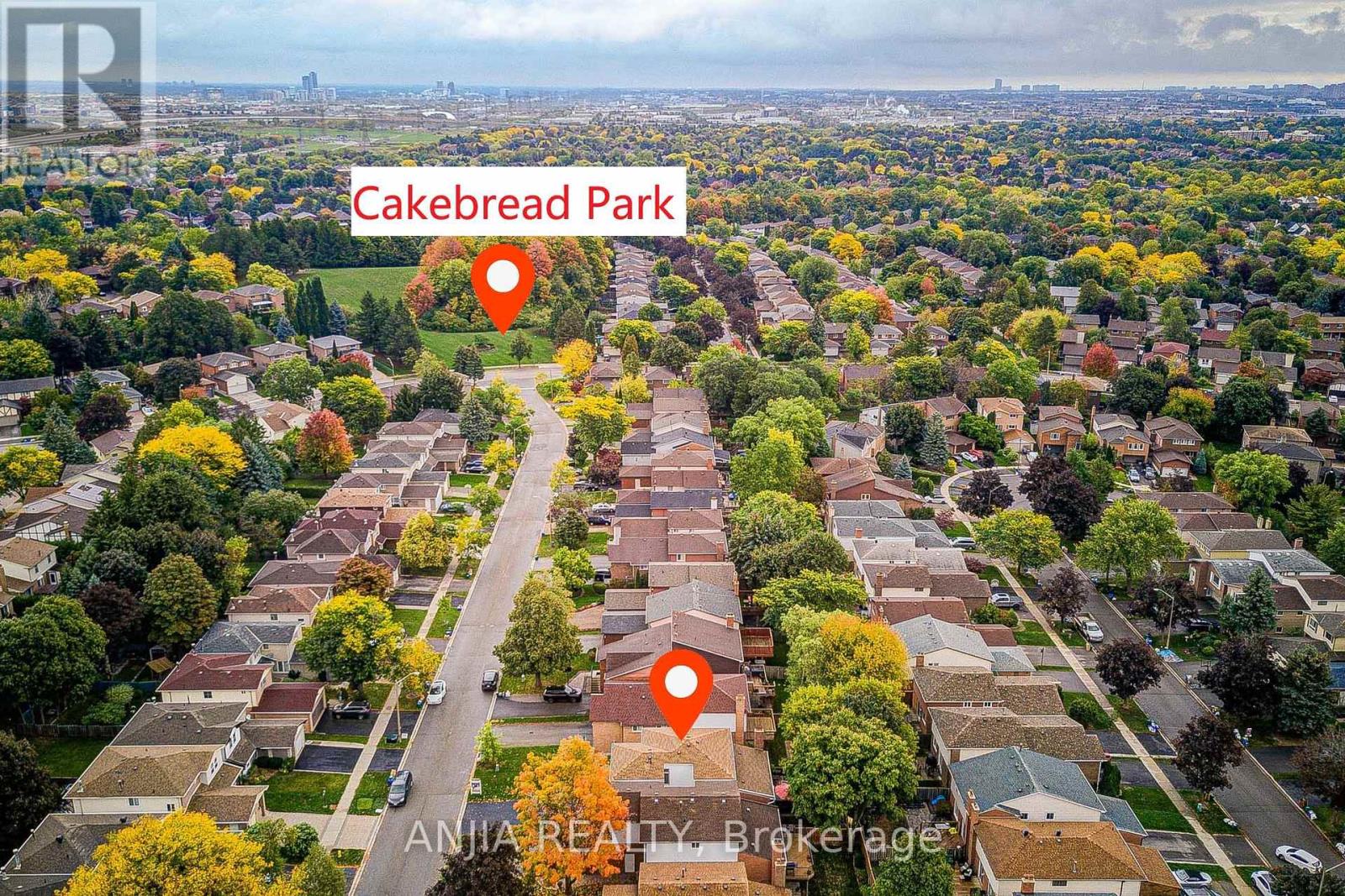 31 Holm Crescent, Markham (Aileen-Willowbrook), Ontario  L3T 5M4 - Photo 5 - N12451543