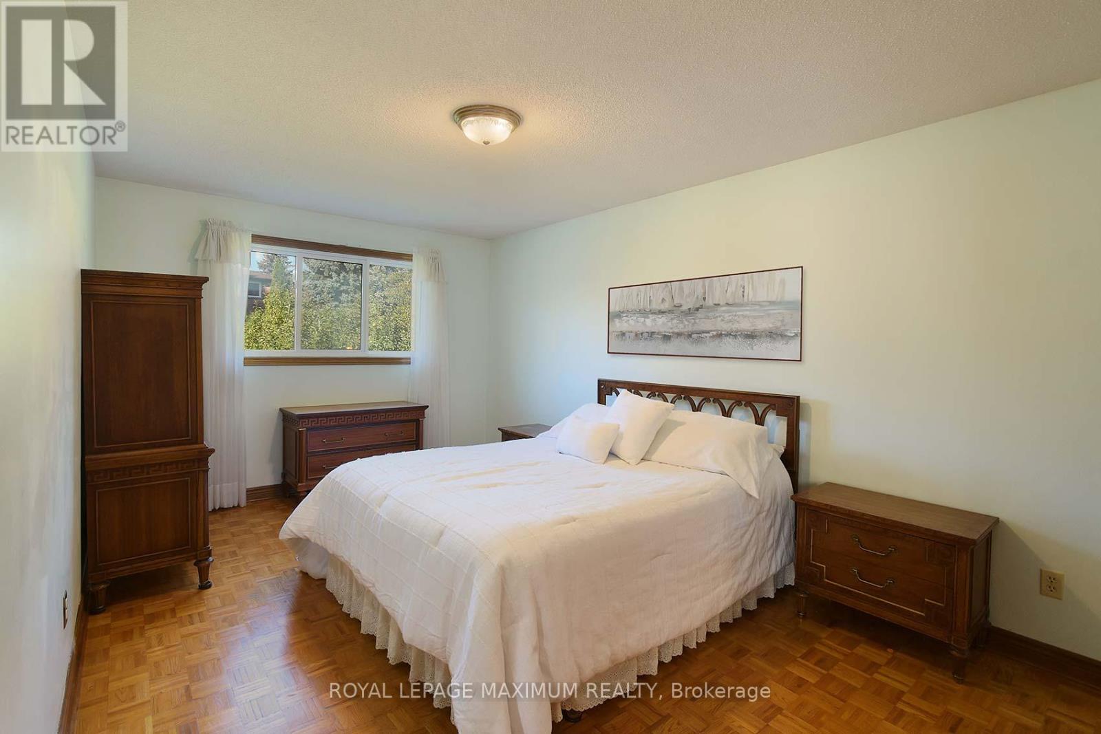 42 Kaiser Drive, Vaughan (West Woodbridge), Ontario  L4L 3V4 - Photo 14 - N12451547