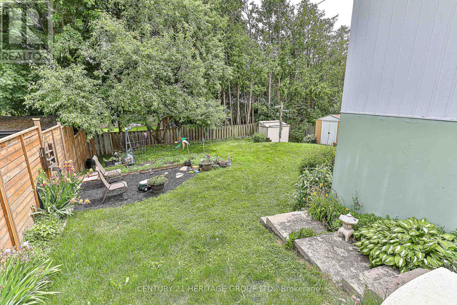 67 Devins Drive, Aurora (Aurora Heights), Ontario  L4G 2Z5 - Photo 25 - N12451567