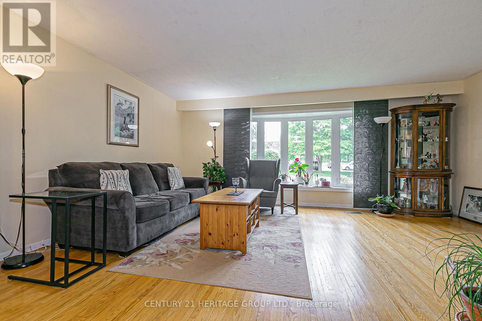 67 Devins Drive, Aurora (Aurora Heights), Ontario  L4G 2Z5 - Photo 5 - N12451567
