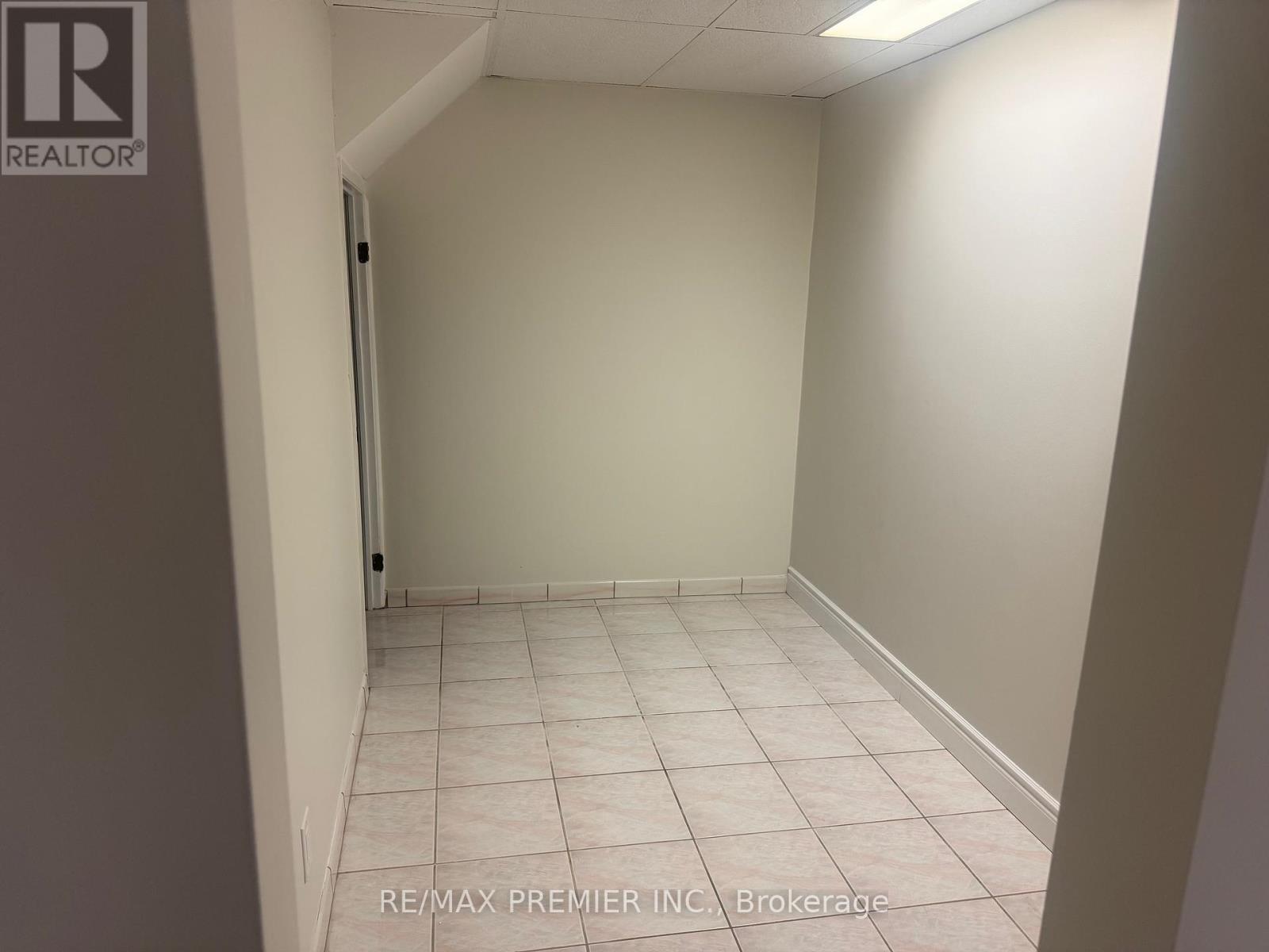 Bsmt - 135 Coronation Street, Vaughan, Ontario  L4L 6M6 - Photo 5 - N12451590