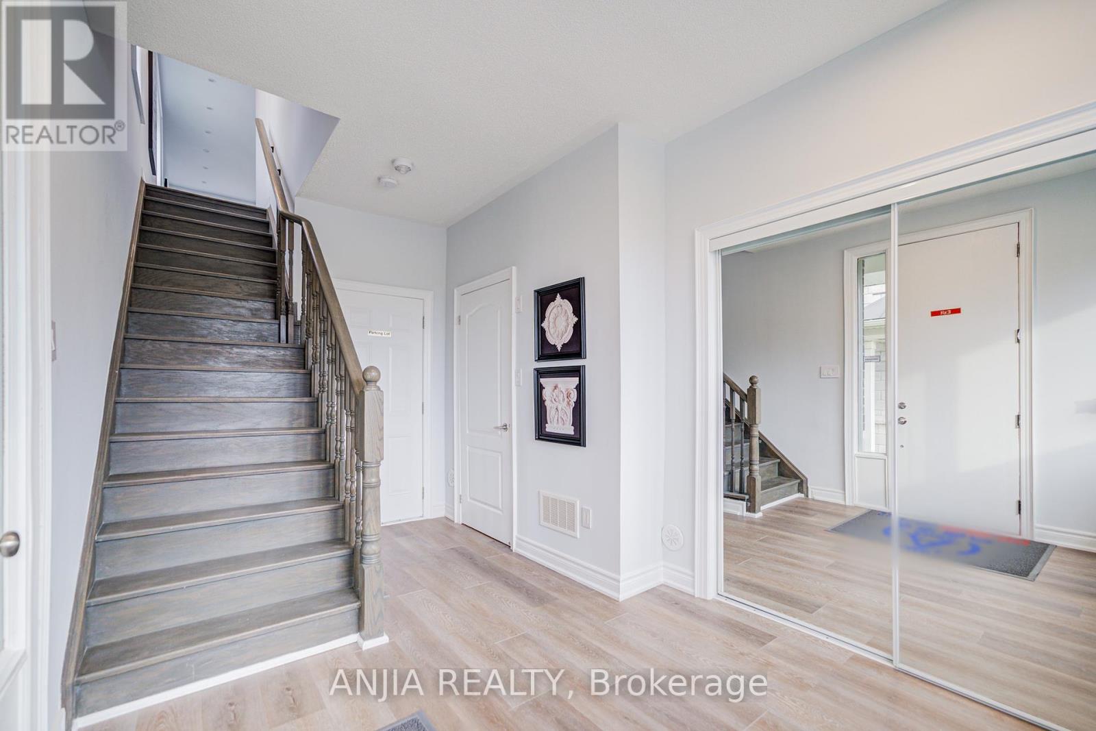 390 Arthur Bonner Avenue, Markham (Cornell), Ontario  L6B 1N1 - Photo 10 - N12451611