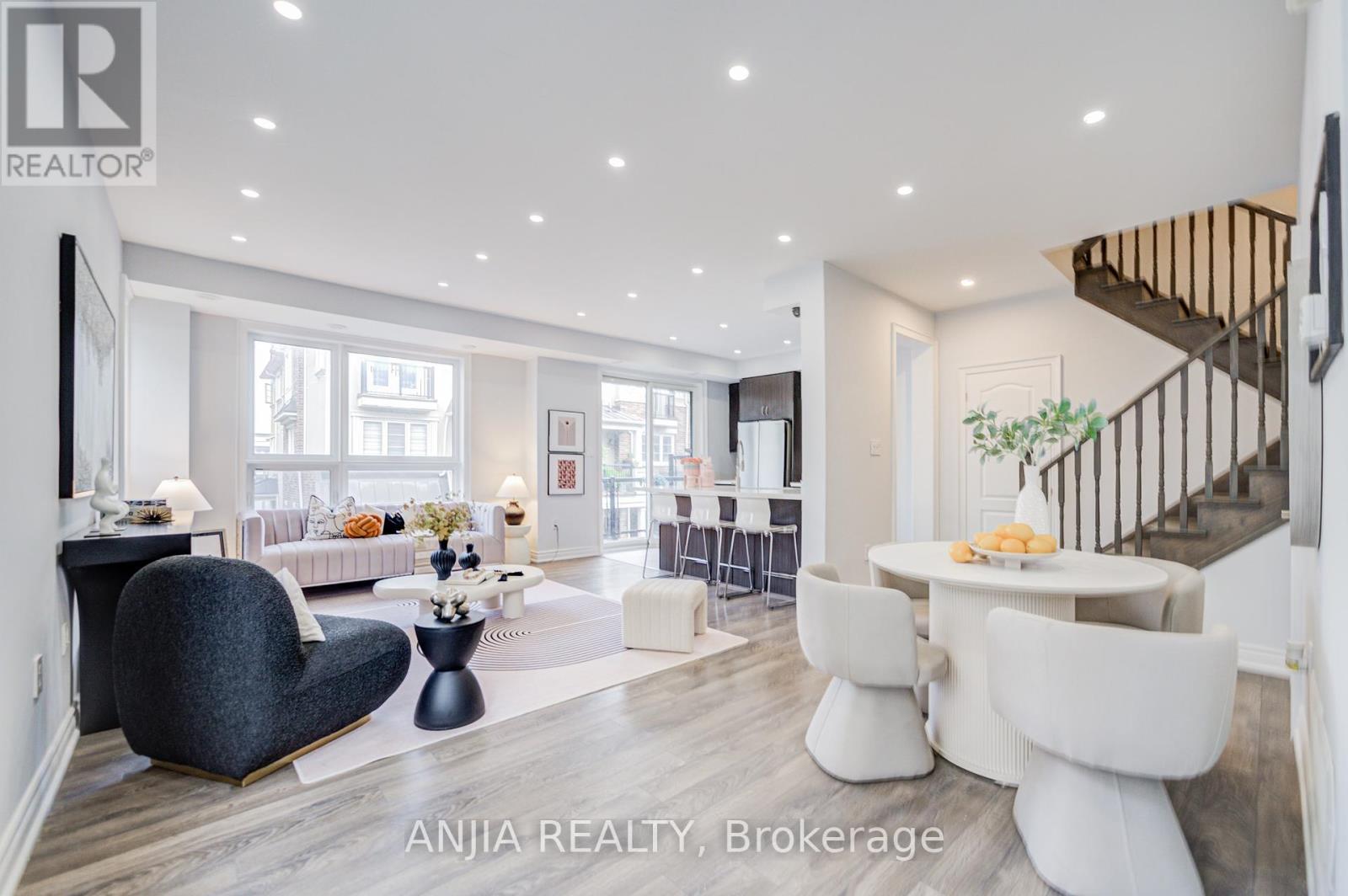 390 Arthur Bonner Avenue, Markham (Cornell), Ontario  L6B 1N1 - Photo 11 - N12451611