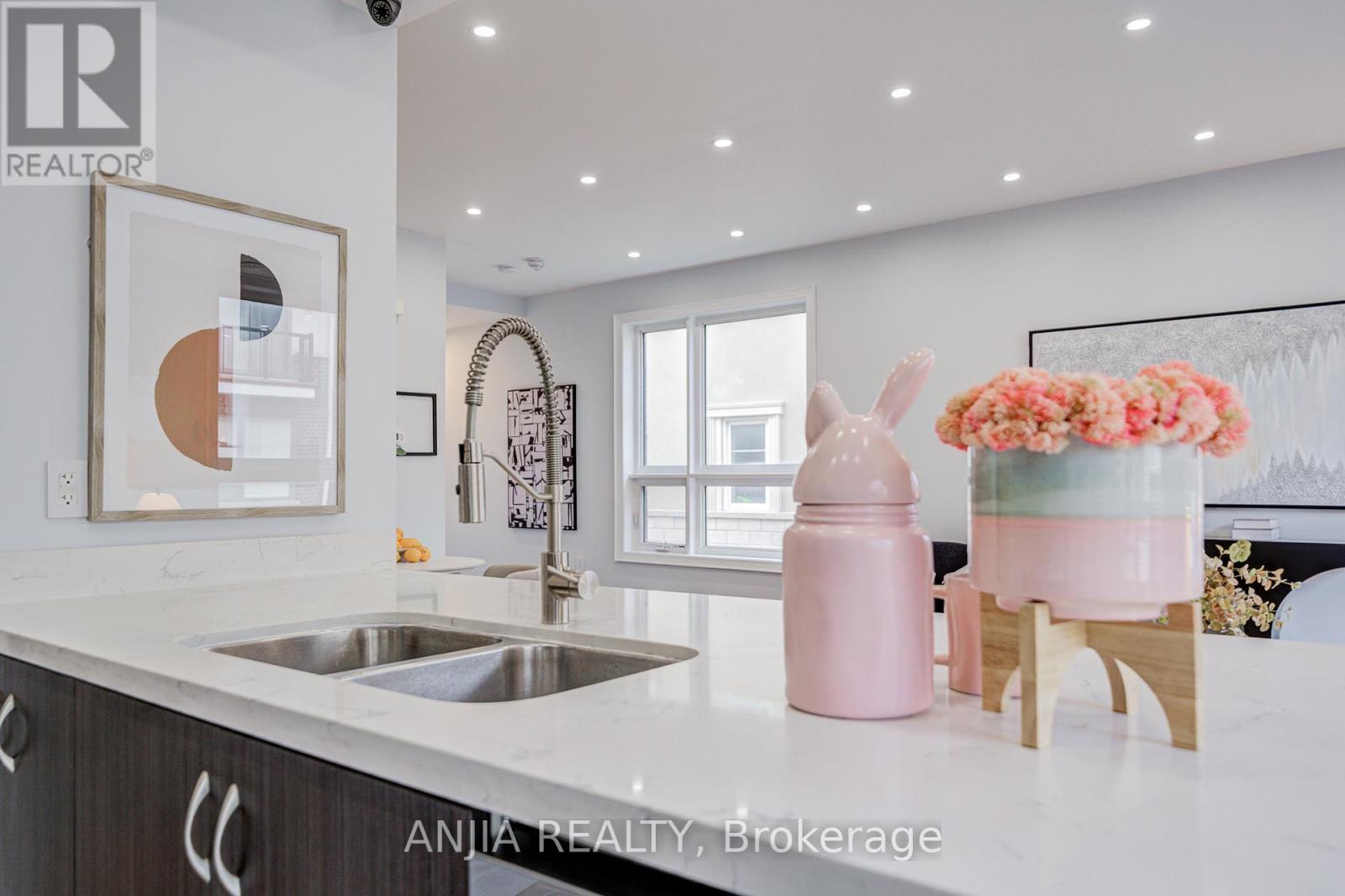 390 Arthur Bonner Avenue, Markham (Cornell), Ontario  L6B 1N1 - Photo 22 - N12451611