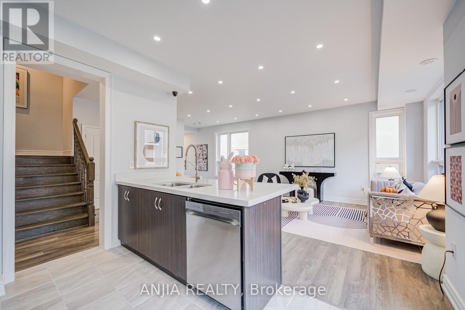 390 Arthur Bonner Avenue, Markham (Cornell), Ontario  L6B 1N1 - Photo 24 - N12451611