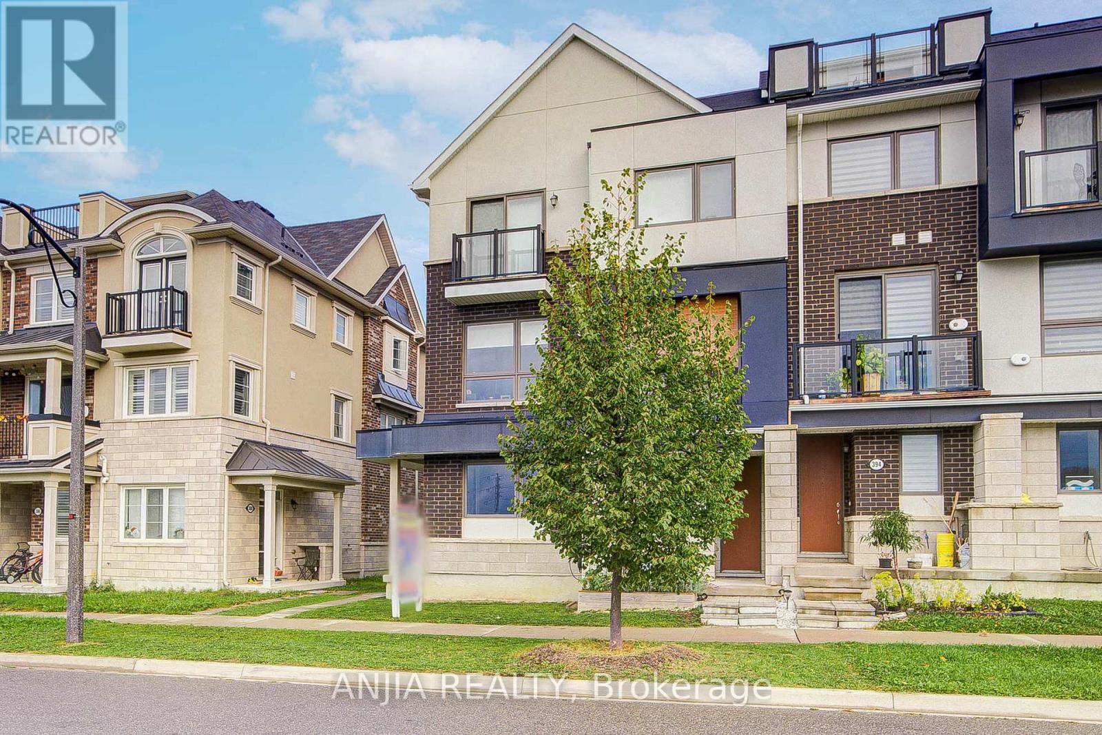 390 Arthur Bonner Avenue, Markham (Cornell), Ontario  L6B 1N1 - Photo 3 - N12451611