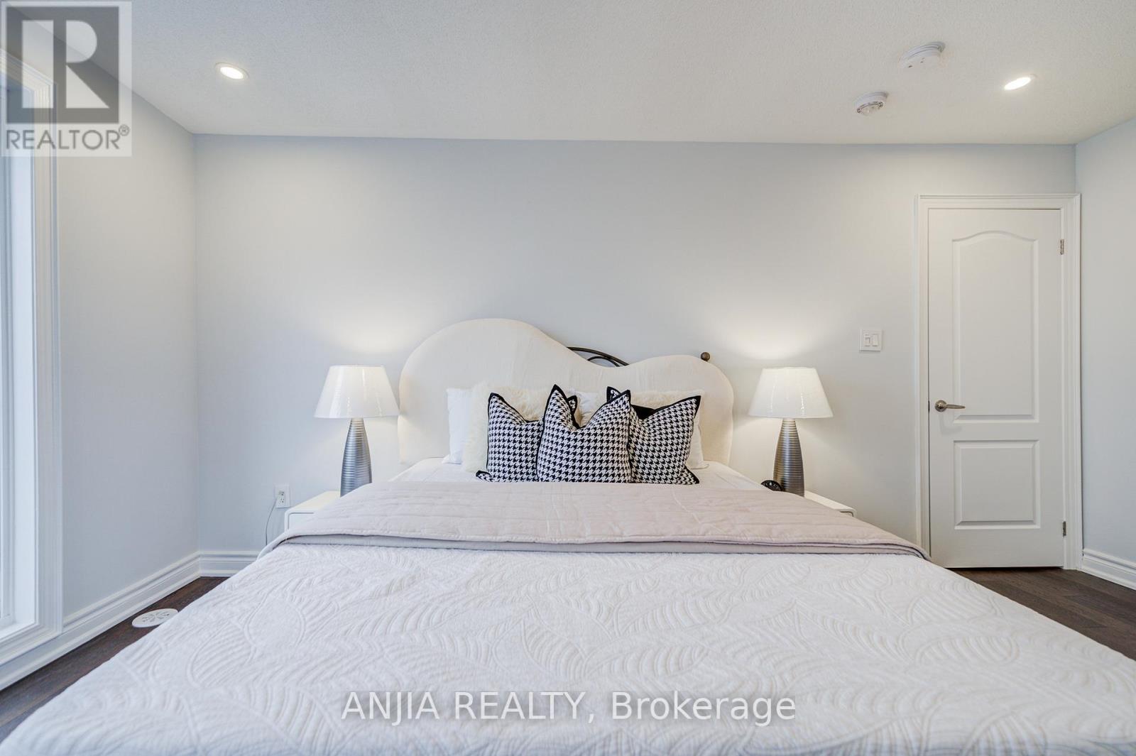 390 Arthur Bonner Avenue, Markham (Cornell), Ontario  L6B 1N1 - Photo 36 - N12451611