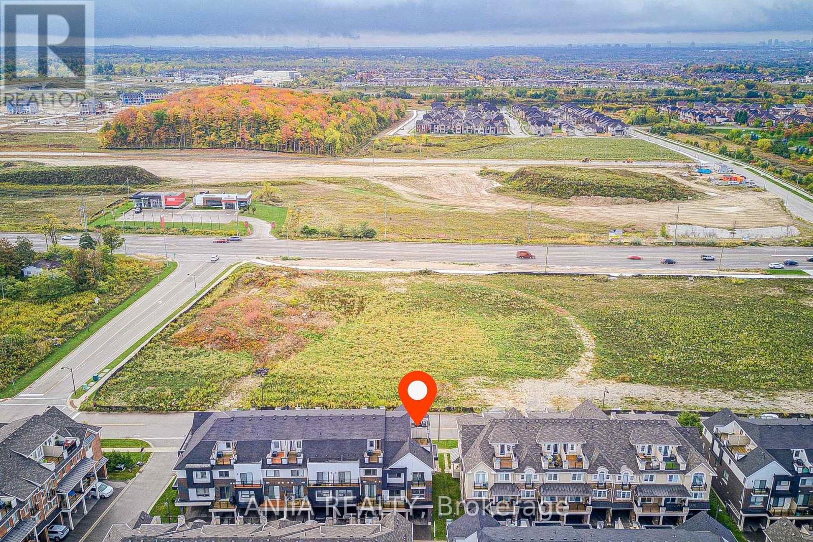 390 Arthur Bonner Avenue, Markham (Cornell), Ontario  L6B 1N1 - Photo 5 - N12451611