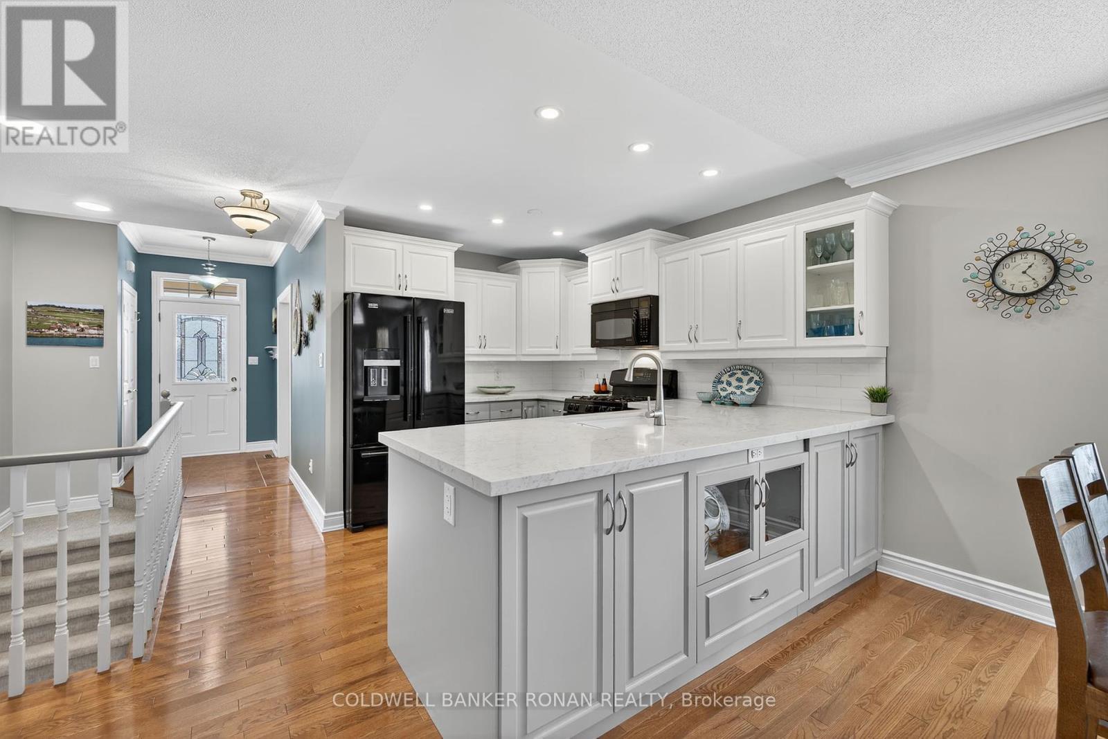 9 - 142 Bella Vista Trail, New Tecumseth, Ontario  L9R 2G8 - Photo 13 - N12451650