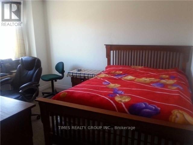 516 Pleasant Ridge Avenue, Vaughan, Ontario  L4J 8X3 - Photo 6 - N12451667