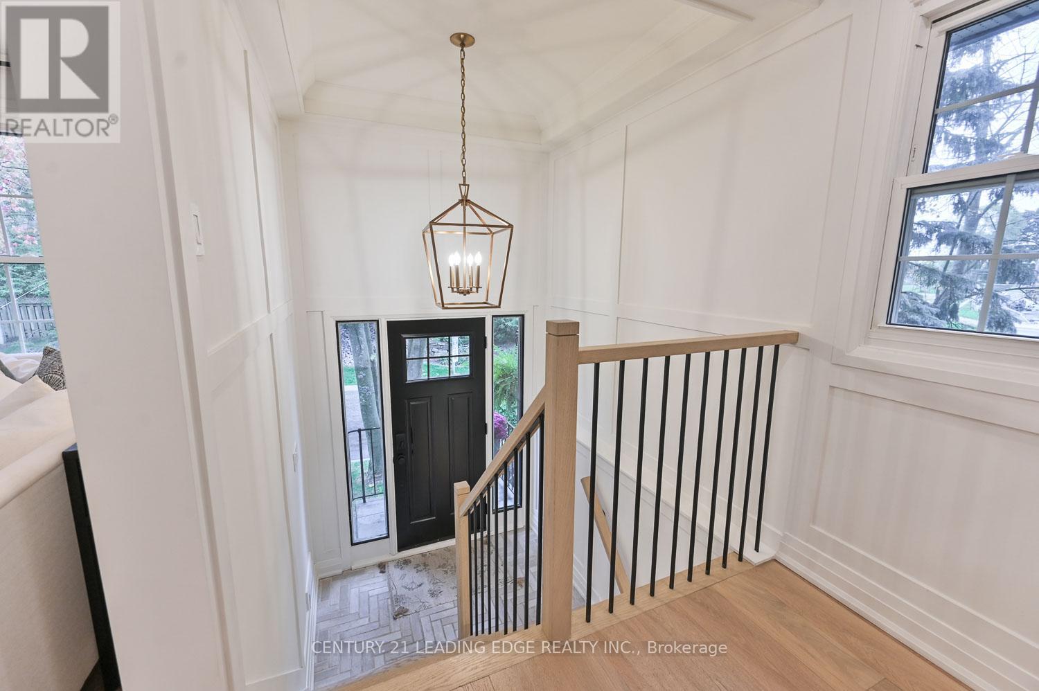 2 Bramble Way, Markham, Ontario  L3P 3V8 - Photo 4 - N12451679