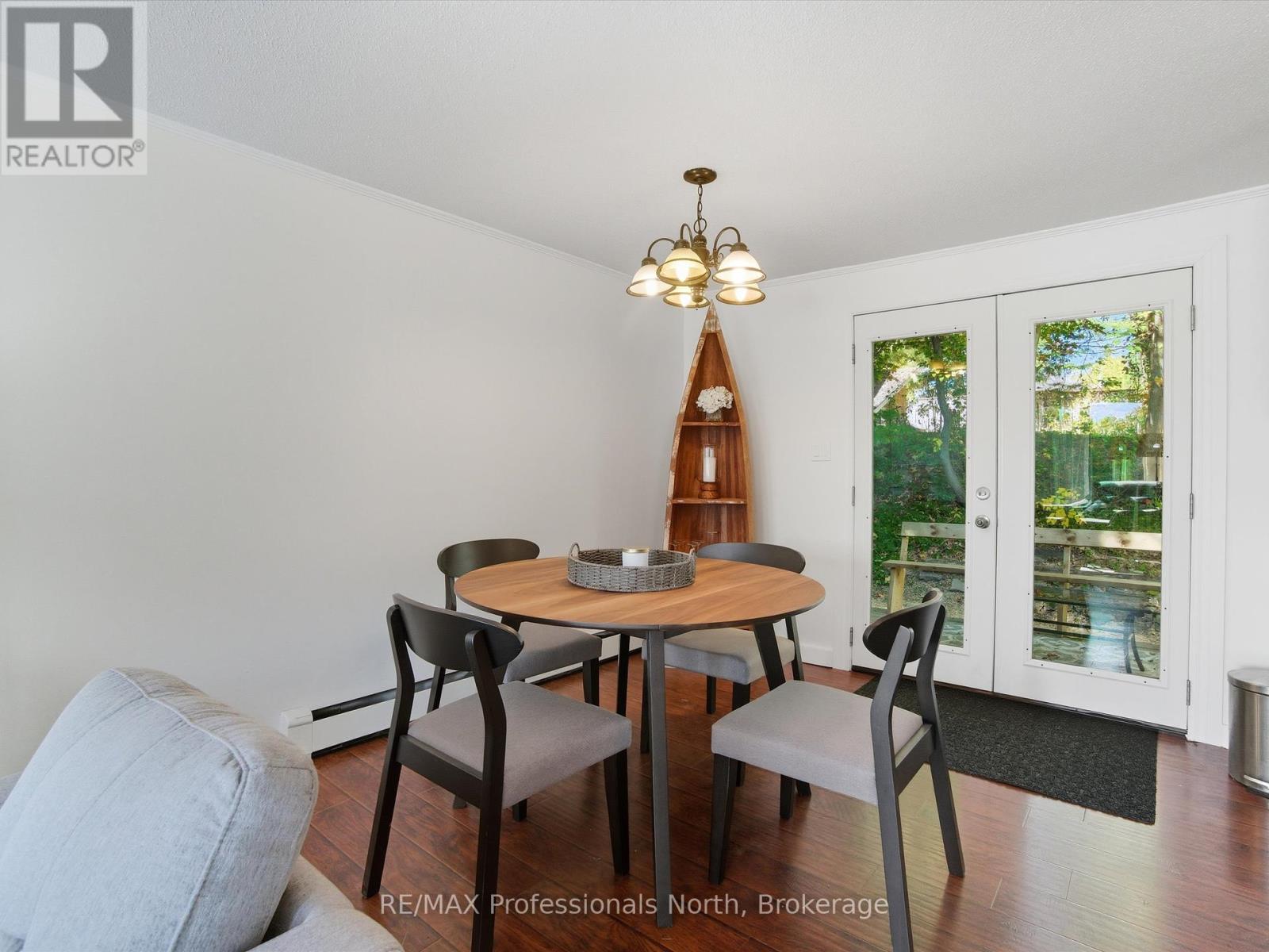 182 Holditch Street, Bracebridge (Macaulay), Ontario  P1L 1E9 - Photo 8 - X12451758