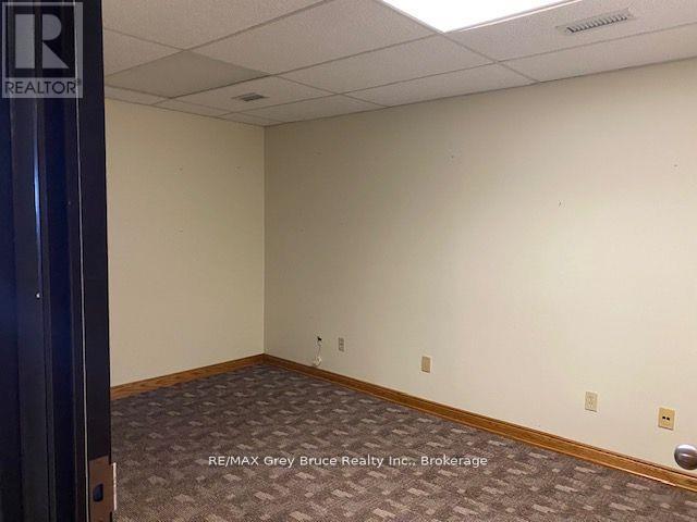 153 8th Street E, Owen Sound, Ontario  N4K 2C6 - Photo 6 - X12451760