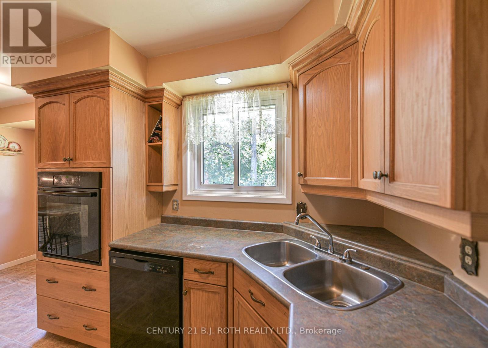 417 Harmon Road, Orillia, Ontario  L3V 2H3 - Photo 29 - S12451594