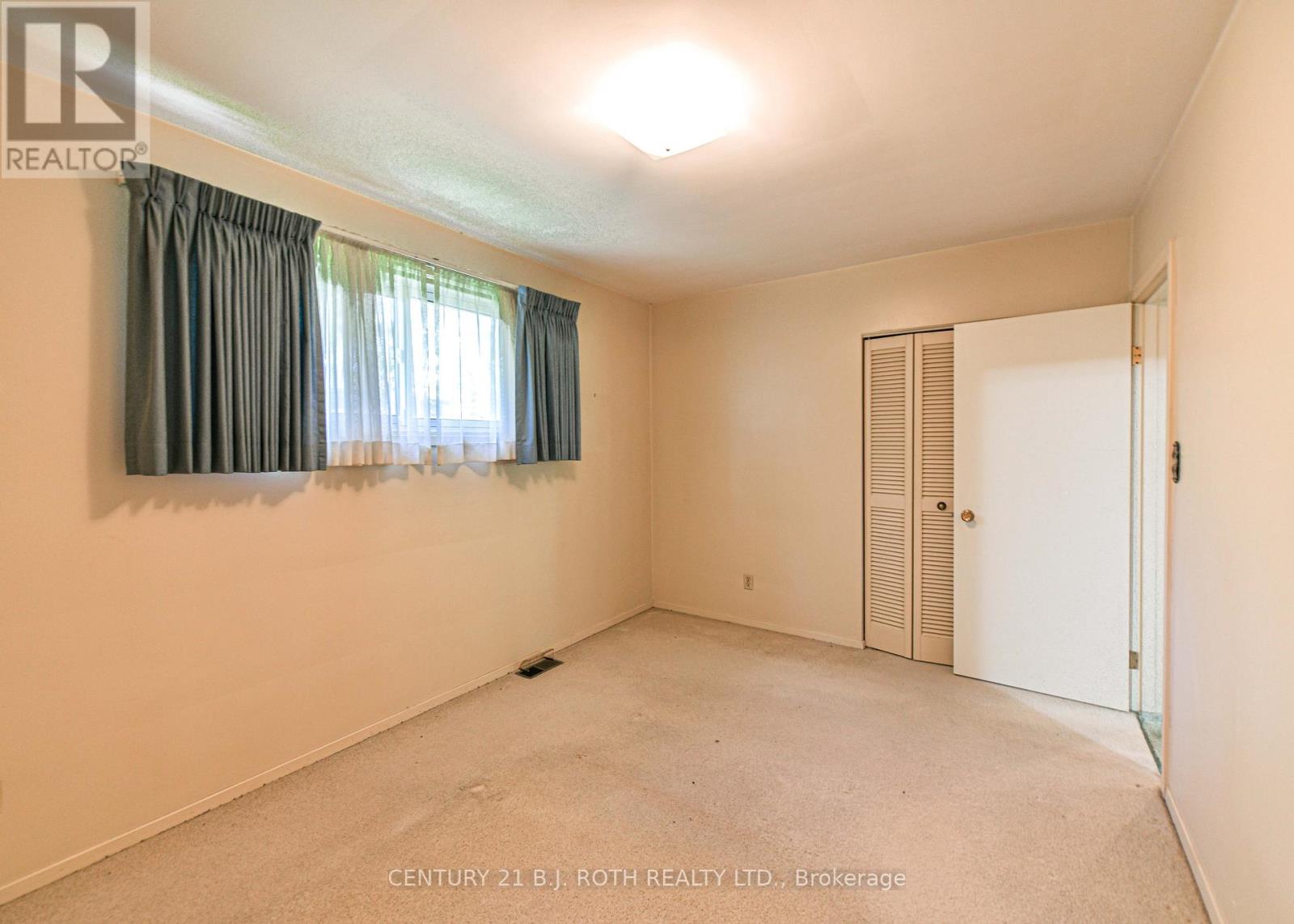 417 Harmon Road, Orillia, Ontario  L3V 2H3 - Photo 38 - S12451594