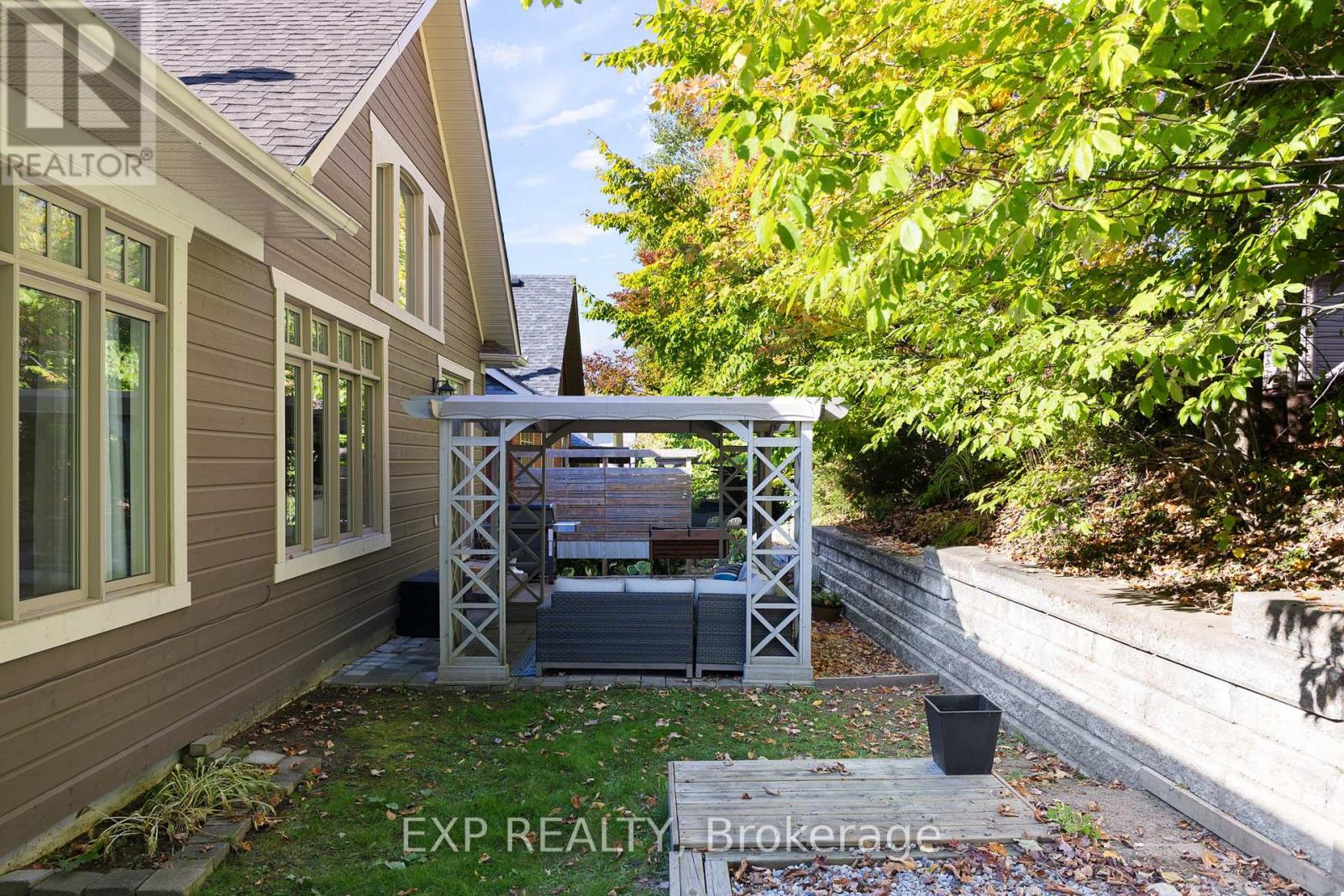 37 Landscape Drive, Oro-Medonte, Ontario  L0L 2L0 - Photo 34 - S12451598