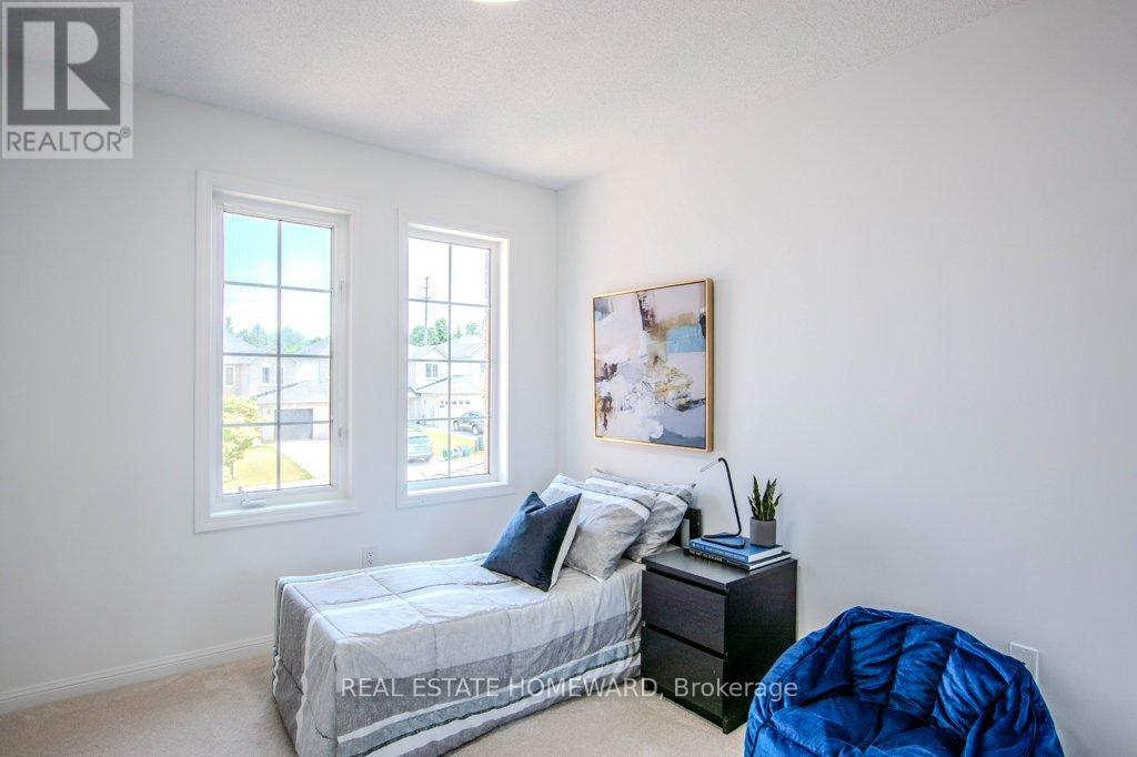 108 Hawthorne Crescent, Barrie, Ontario  L4N 9Y9 - Photo 21 - S12451664