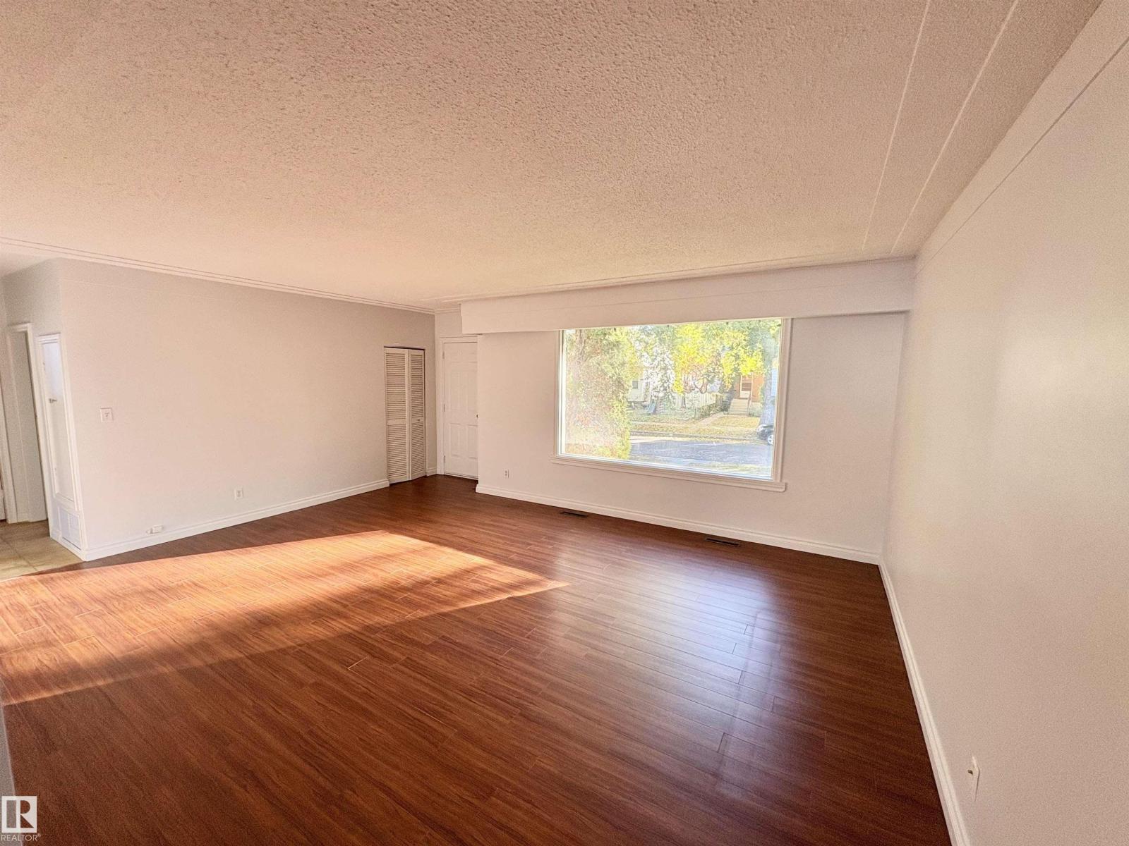 12050 56 St Nw Nw, Edmonton, Alberta  T5W 3T1 - Photo 10 - E4461303