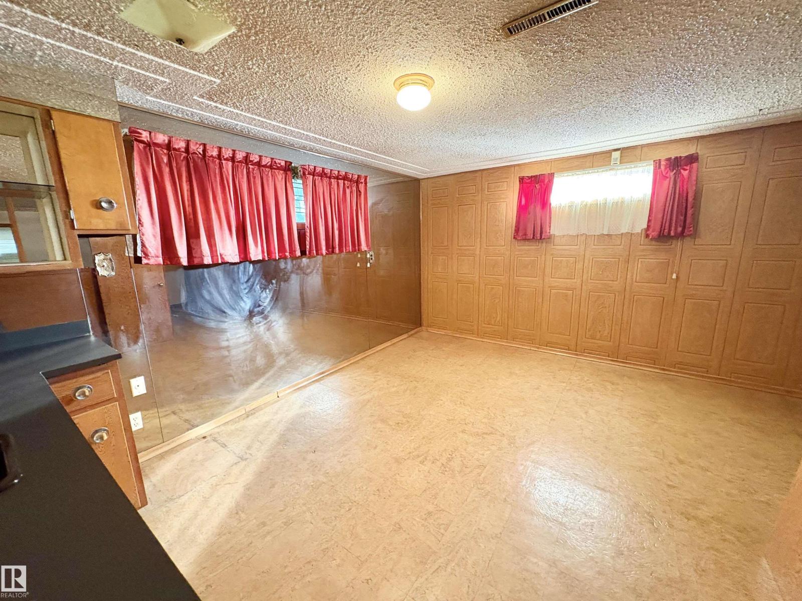 12050 56 St Nw Nw, Edmonton, Alberta  T5W 3T1 - Photo 18 - E4461303
