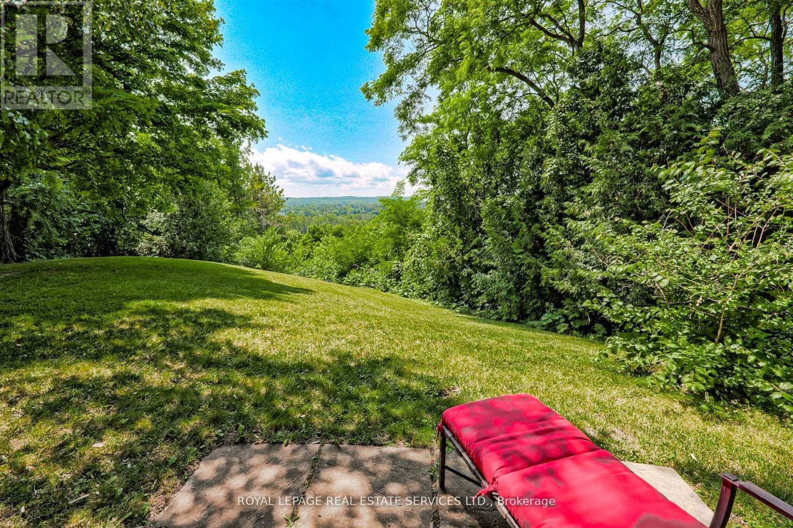 15624 Hurontario Street, Caledon, Ontario  L7C 2C4 - Photo 29 - W12451339