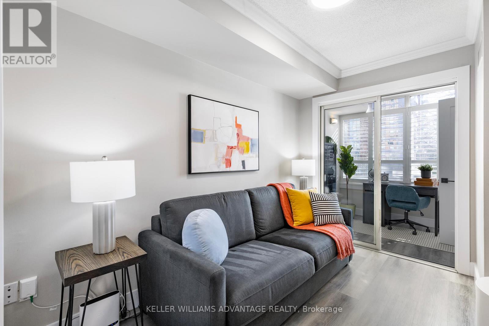 208 - 1270 Maple Crossing Boulevard, Burlington (Brant), Ontario  L7S 2J3 - Photo 12 - W12451521