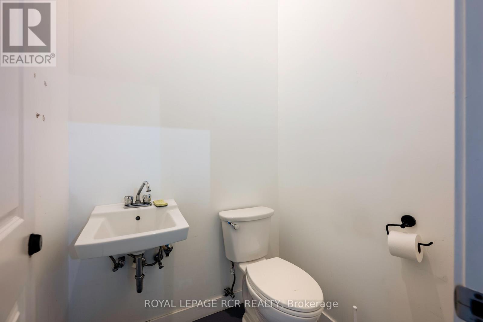 110 - 210 Broadway, Orangeville, Ontario  L9W 1K4 - Photo 13 - W12451525