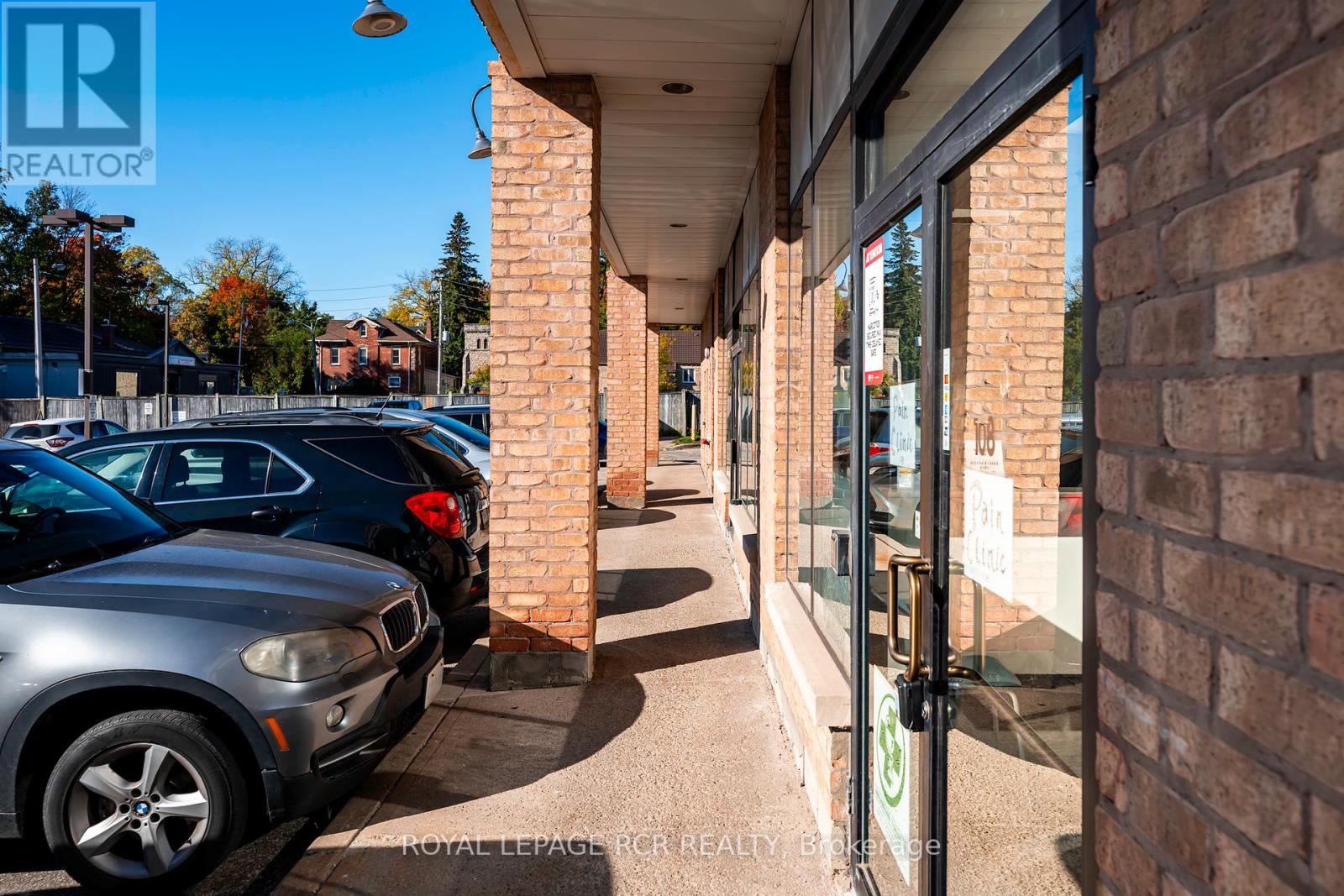 110 - 210 Broadway, Orangeville, Ontario  L9W 1K4 - Photo 2 - W12451525