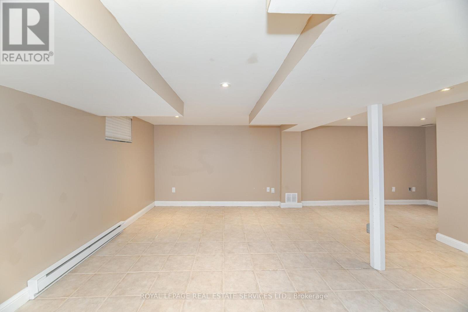 27 Lothian Avenue, Toronto, Ontario  M8Z 4J9 - Photo 21 - W12451557