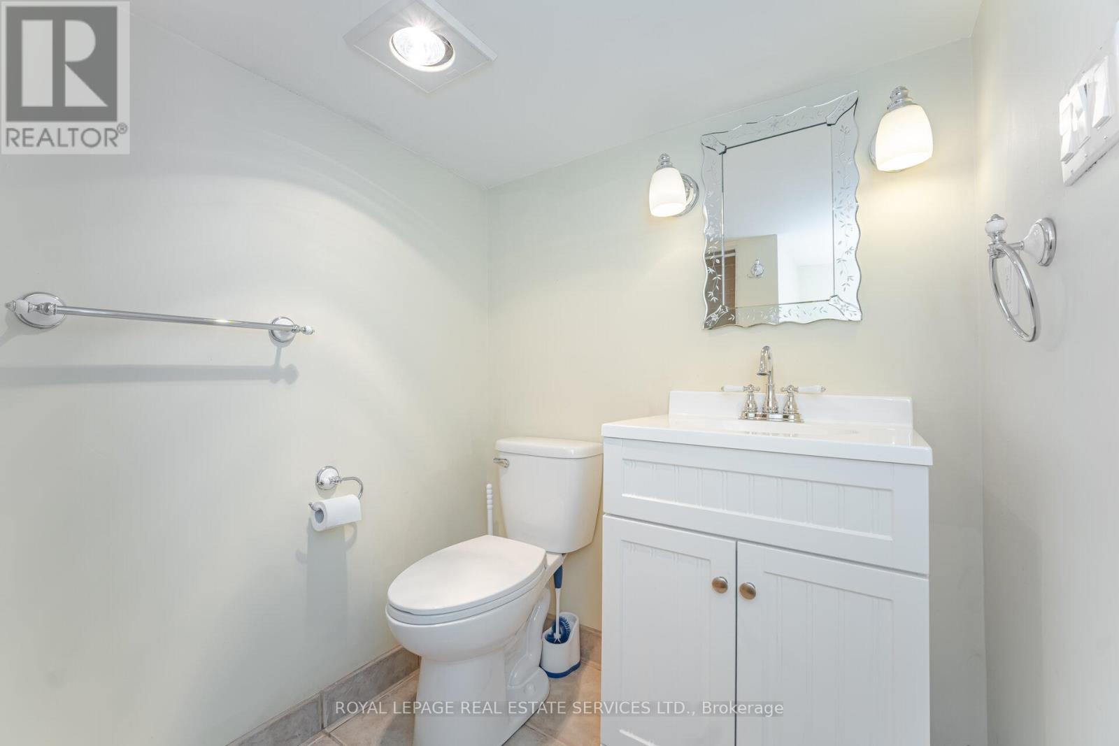 27 Lothian Avenue, Toronto, Ontario  M8Z 4J9 - Photo 25 - W12451557
